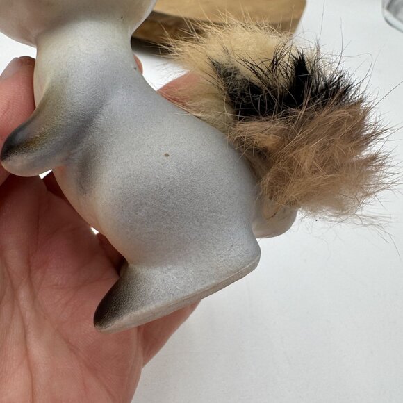 Enesco Japan Vintage Ceramic Raccoon Figurine Fur Tail Robby the Furry Raccoon p - Picture 4 of 11
